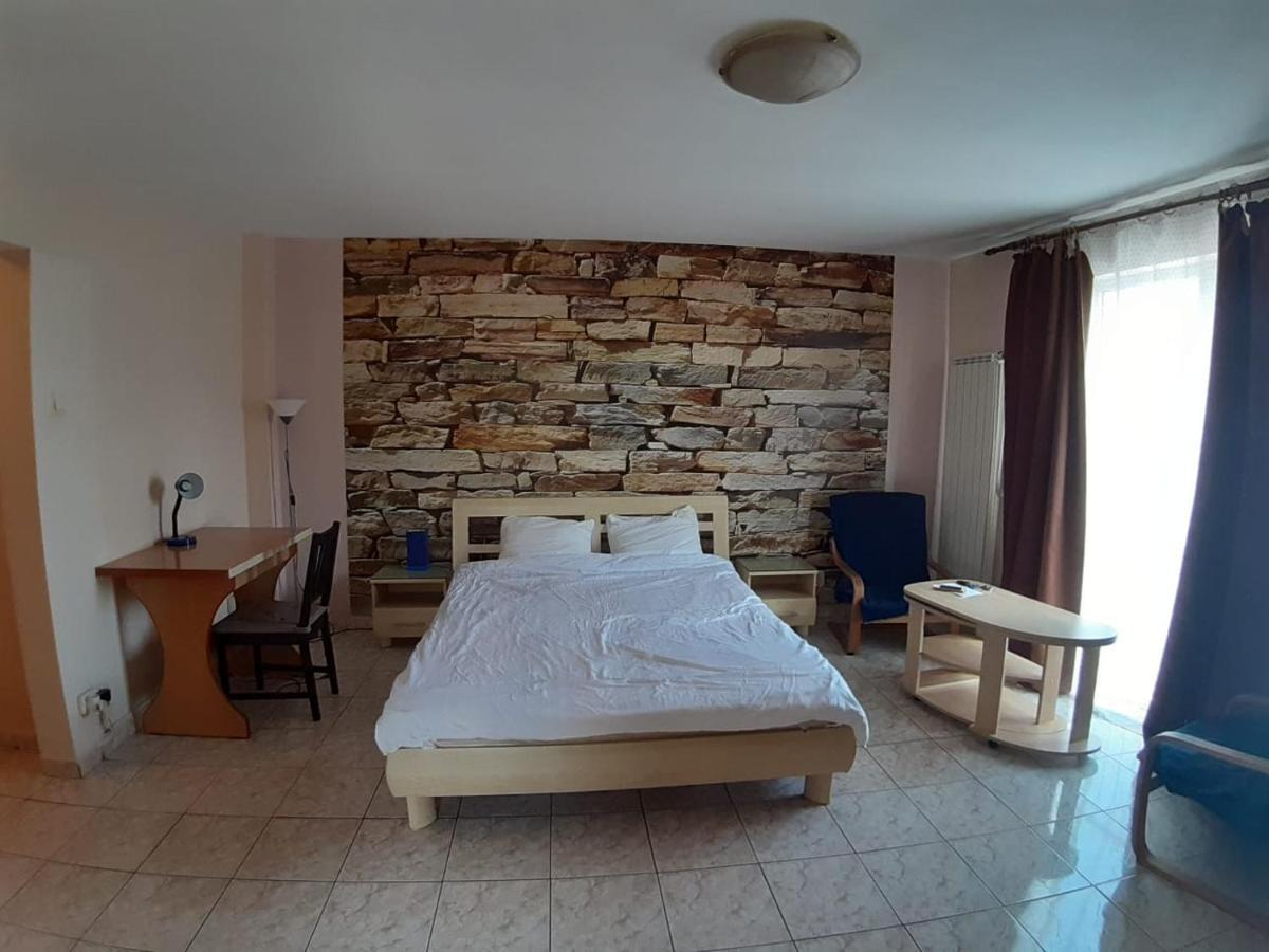 Old Town New Spacious Apartment Bukareszt Zewnętrze zdjęcie